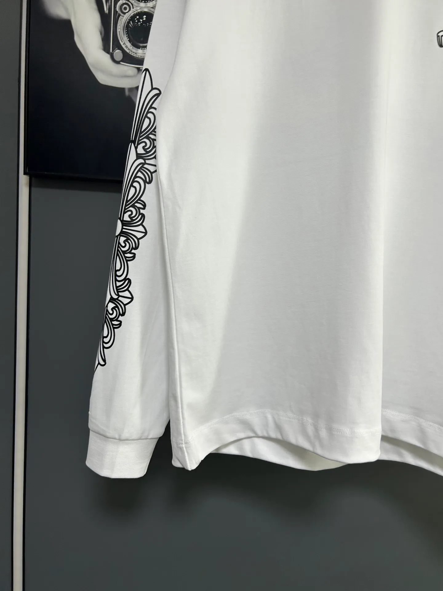 P230 2026 new (exclusive) Chrome Hearts autumn and winter limited edition heavyweight high-weight long-sleeved T-shirt, customized Dreamweaver Yayun ribbed cotton designer concept style Fabric: Heavy 380g Size: S M L XL Color: White Black